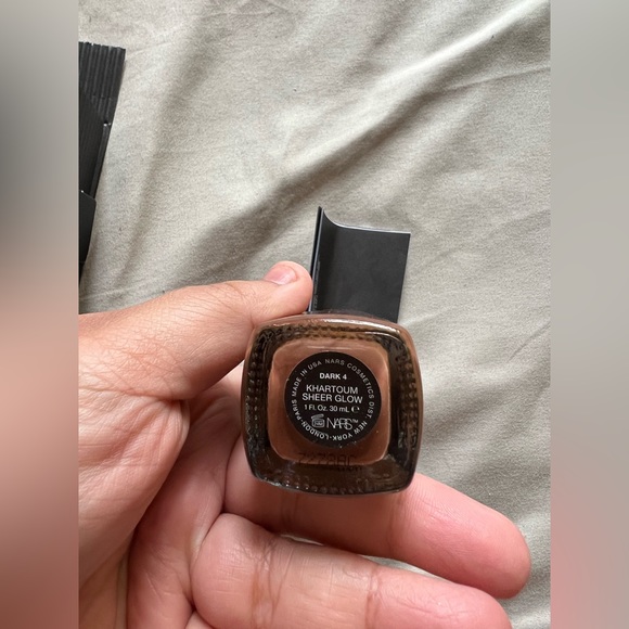 NARS cosmetics foundation - Picture 6 of 10